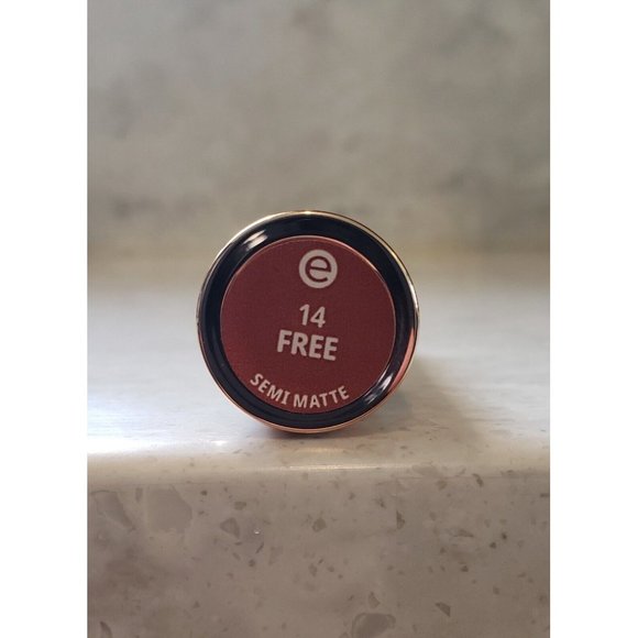 Essence Perfect Nude Semi Matte Long Lasting This Is Nude Lipstick 14 Free - Picture 2 of 2